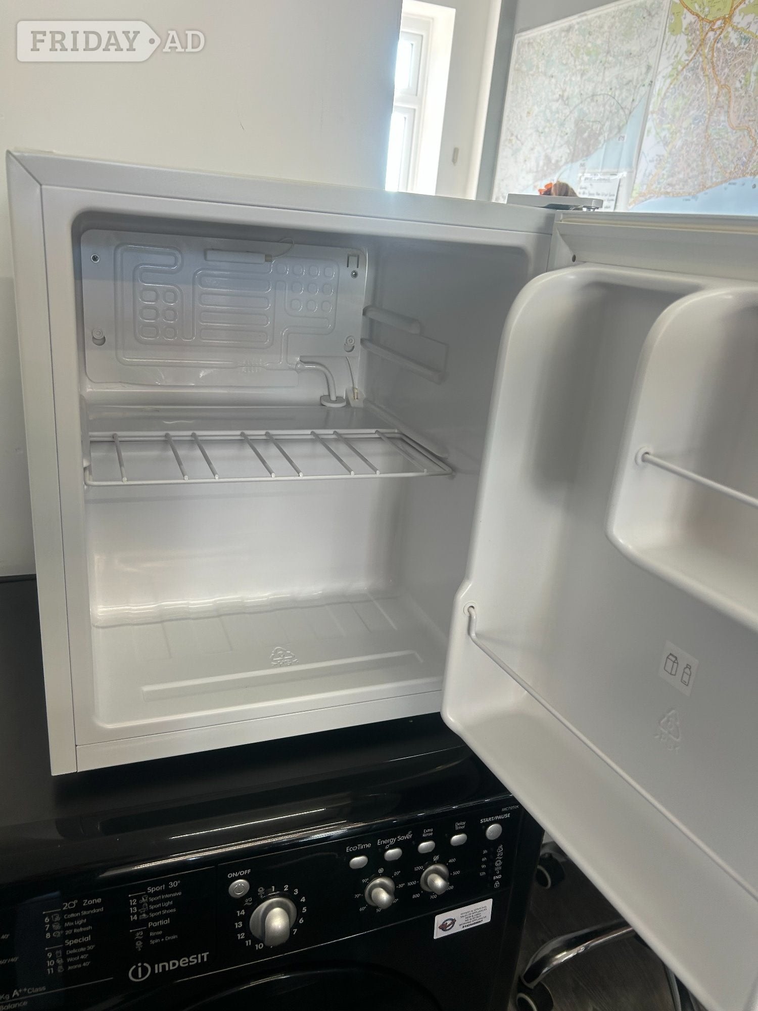 LOGIK TABLE TOP FRIDGE