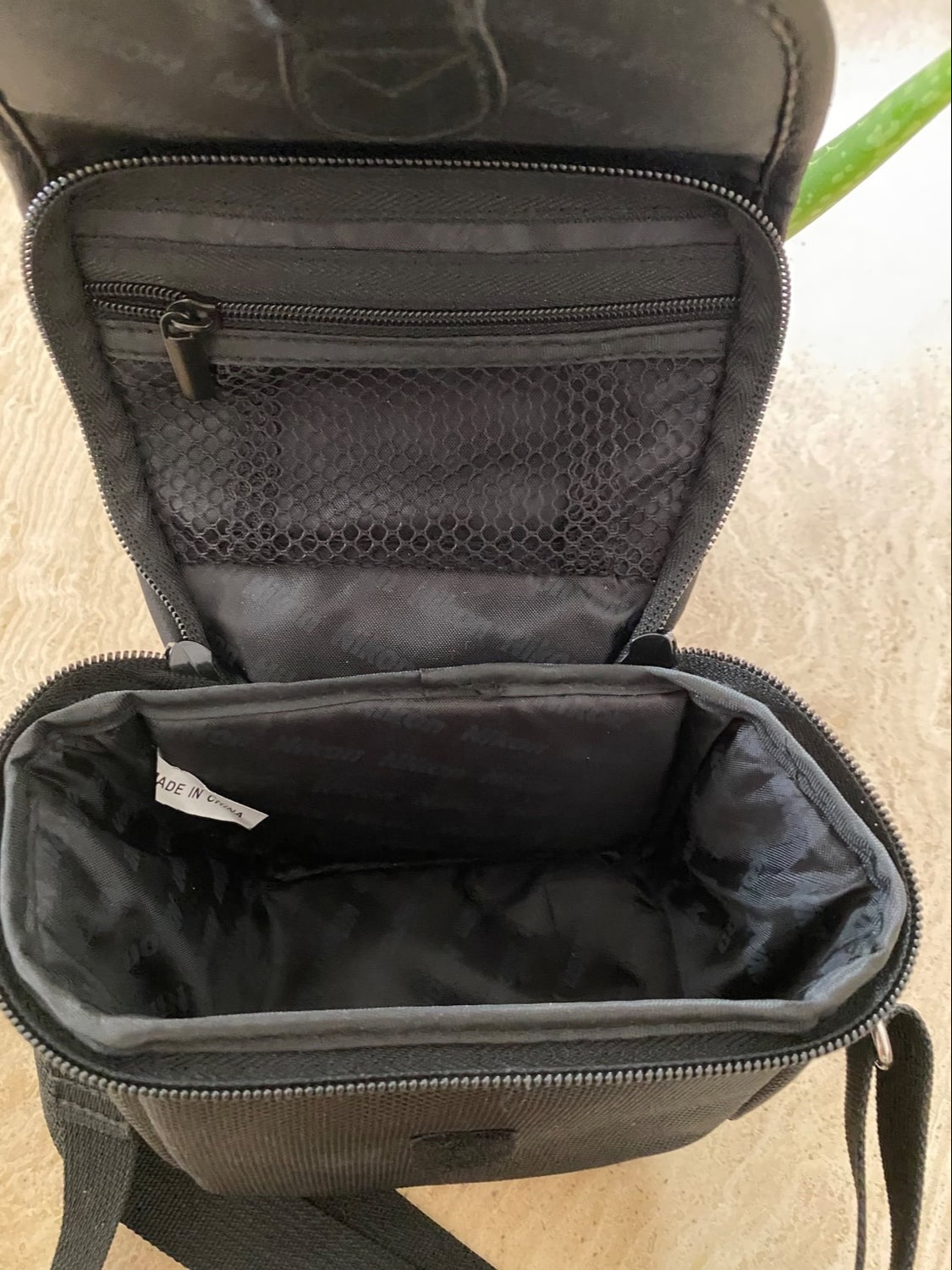 Nikon coolpix L330 digital camera and bag - Tv, Audio & Cameras