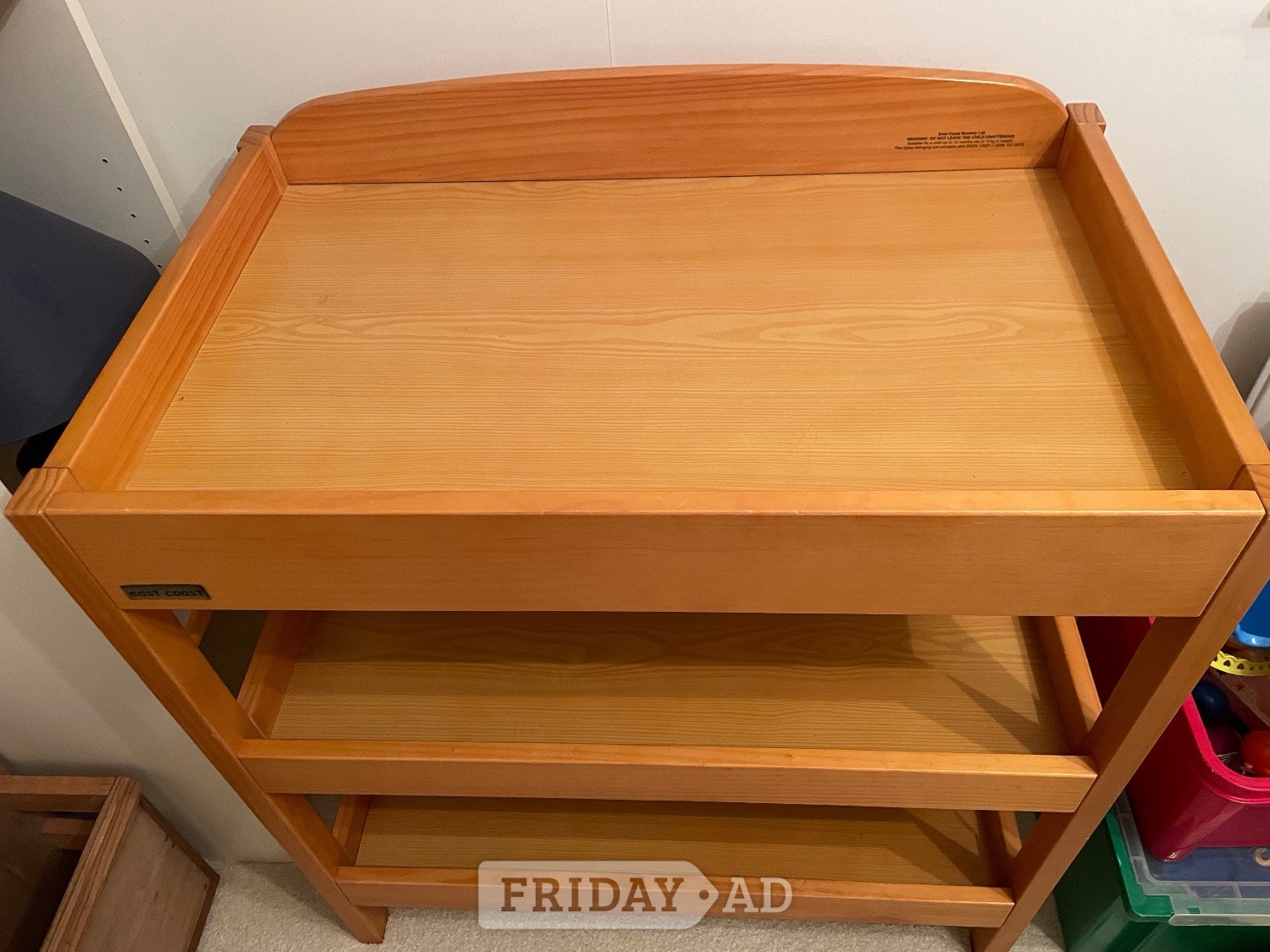 BABY CHANGING TABLE