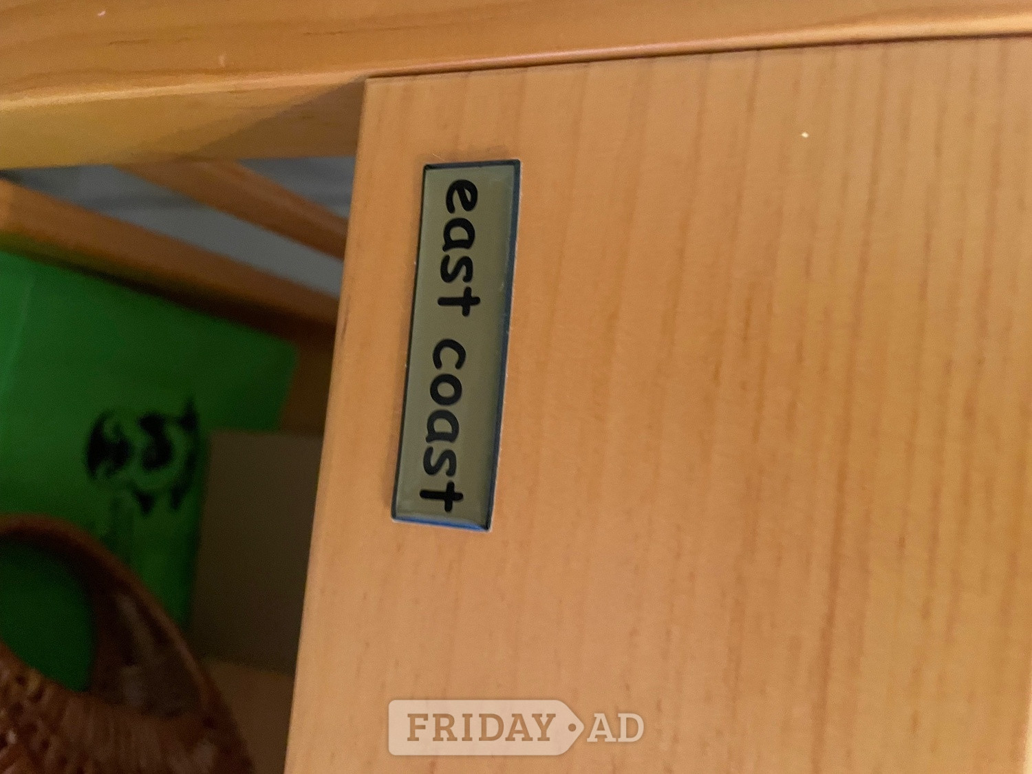 BABY CHANGING TABLE - Baby & Kids in Lingfield
