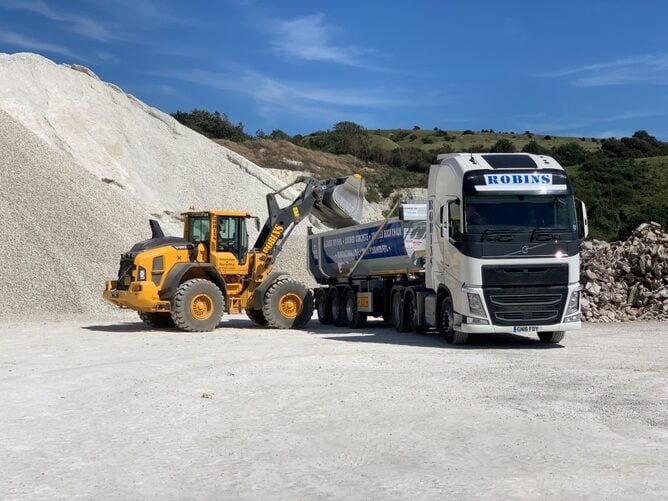 Top Soil , Waste Transfer , Roadways , Aggregates & Garden Supplies