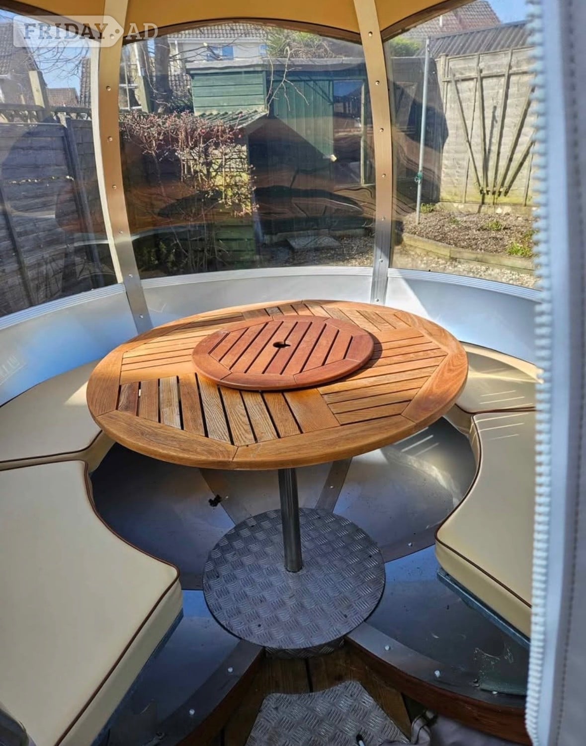 Ornate Garden rotating garden seating pod, Good condition,no leak - Garden in Leeds