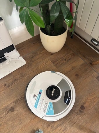 Robot vacuum and mop