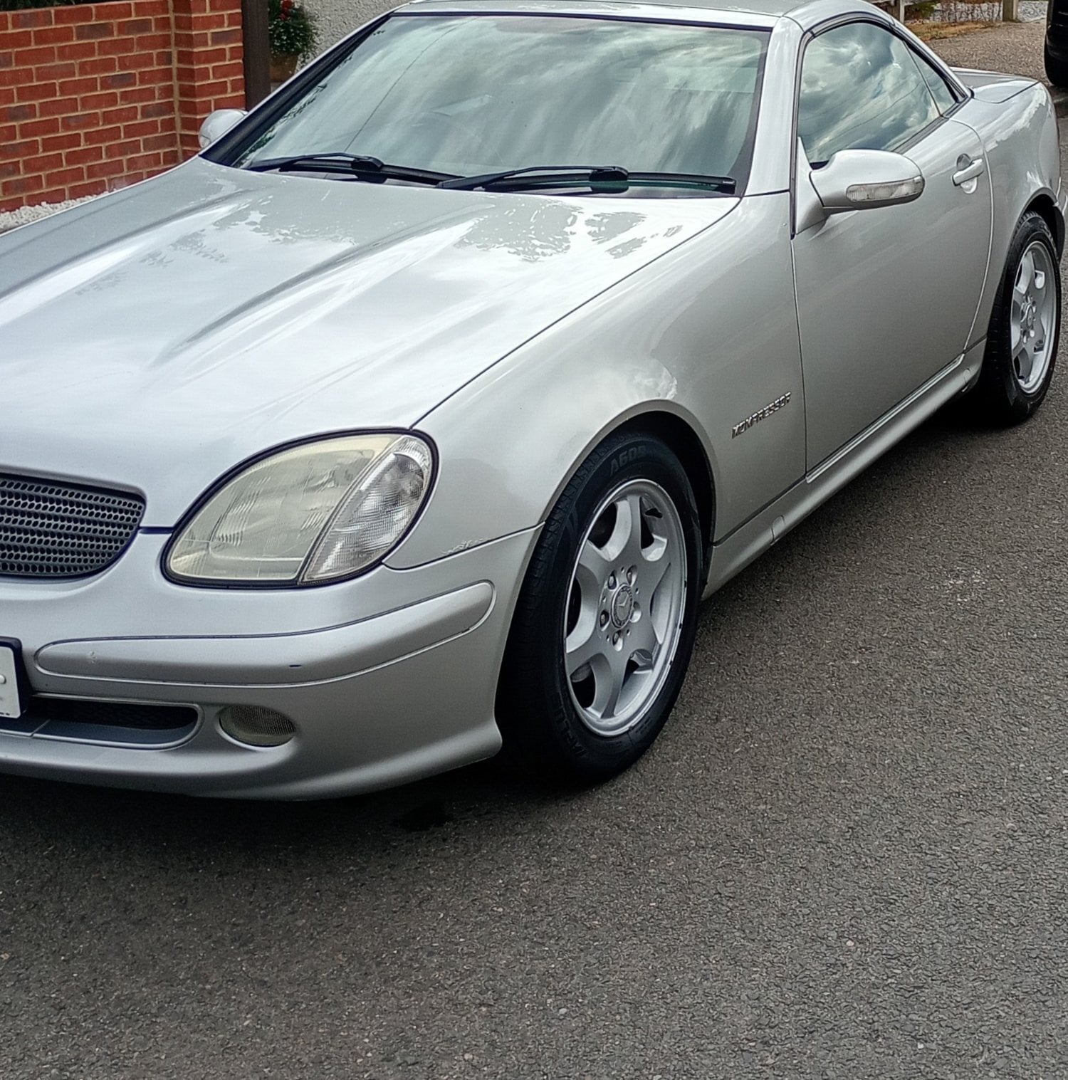 Excellent slk 2.30 silver  in Horsham