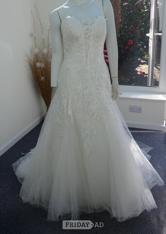 Ivory Wedding dress