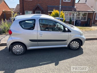 Aygo *VVT-l semi auto