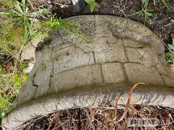 HALF MOON SHAPED PLANTER