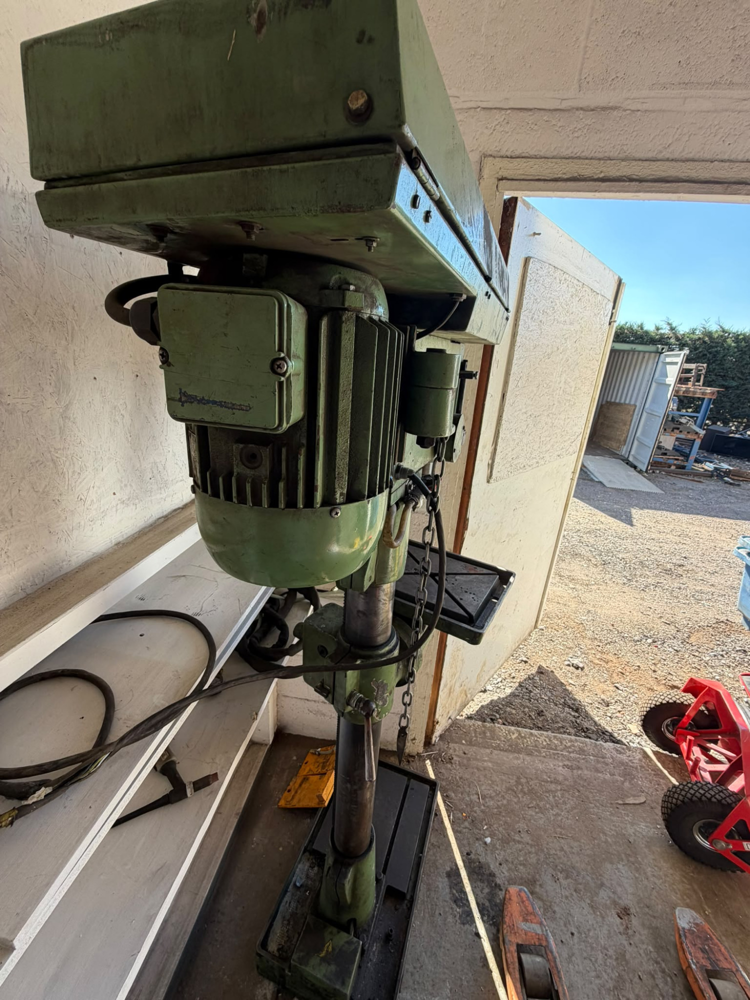 Pillar drill cabled - Agricultural in Odiham