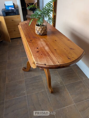 Pine drop leaf Oval Dining  Table