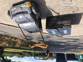 Lawn scarifier & lawn rake