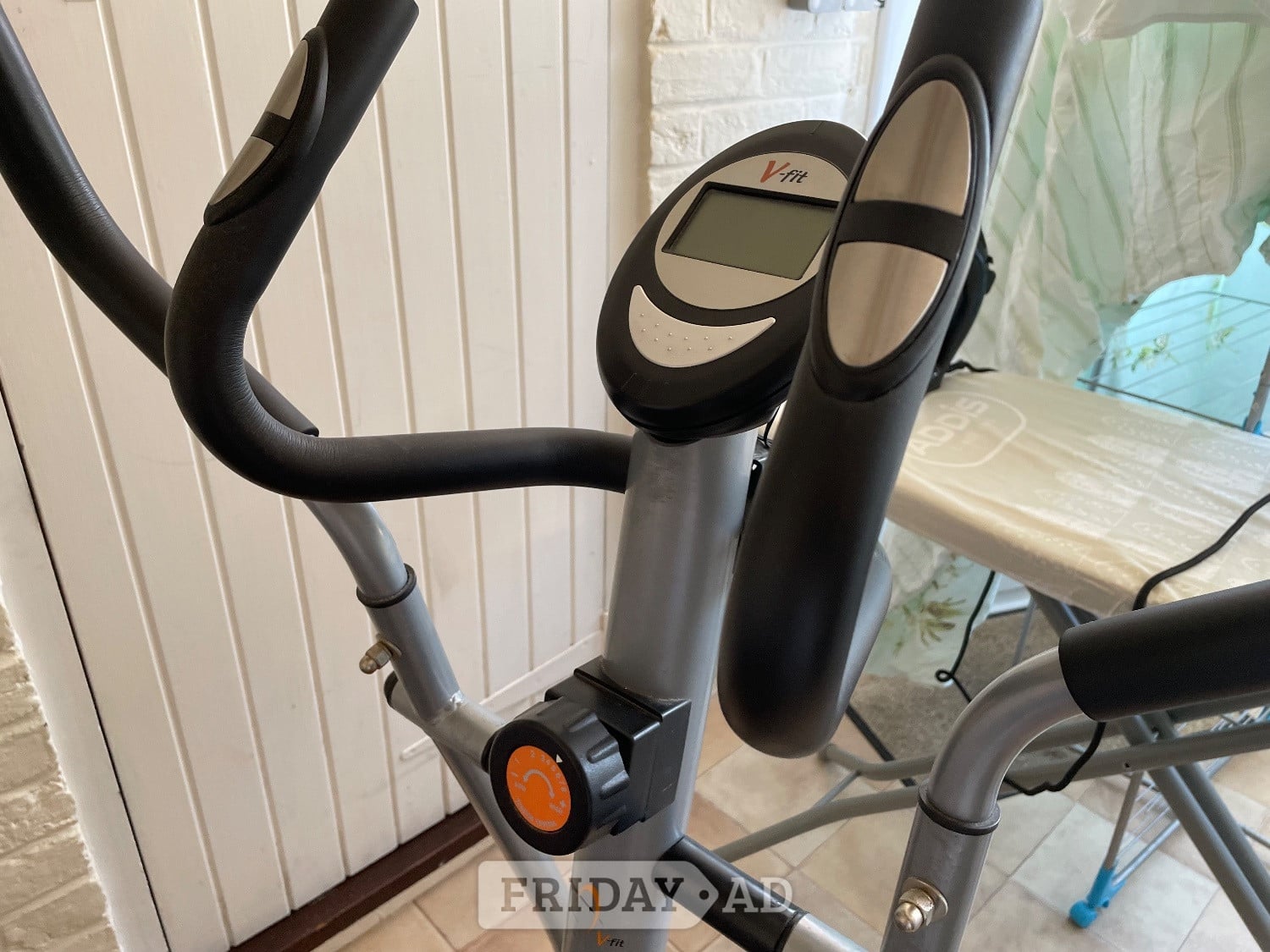 V Fit 2 in 1 exercise cycle / cross trainer