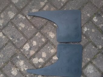 Car mud flaps
