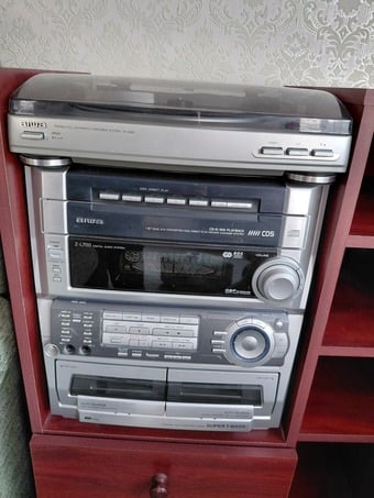 Hi-Fi music centre