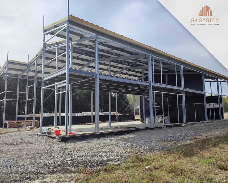432m2 Insulated Steel frame building with bespoke design - Commercial Properties in Abridge