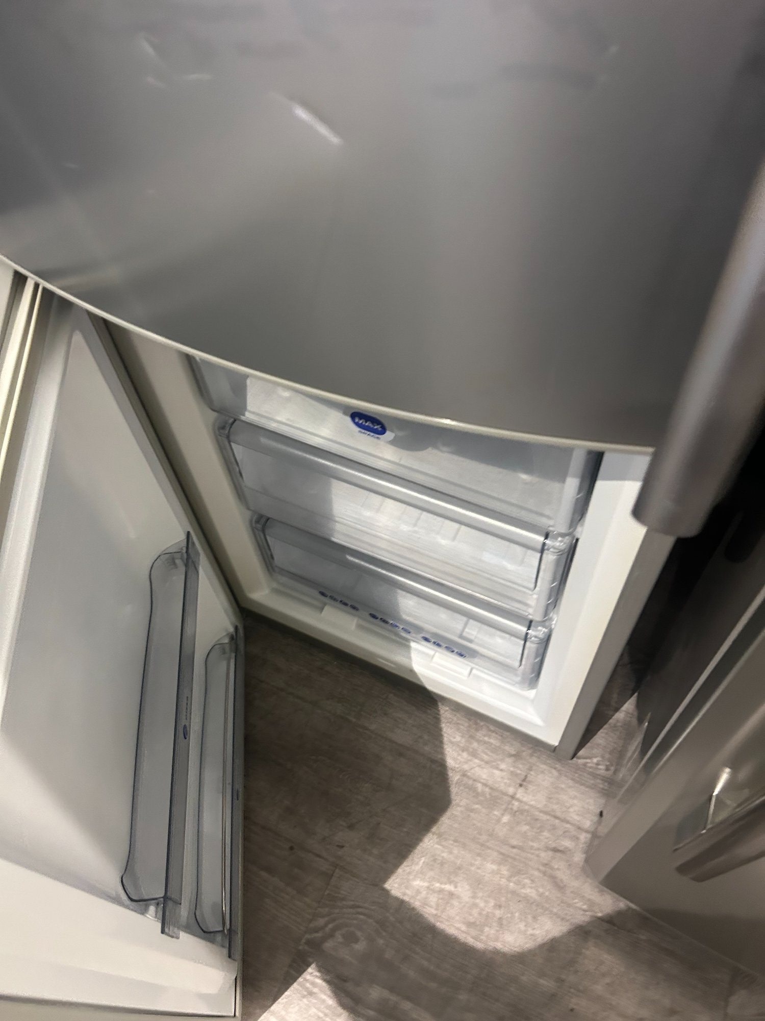 St. Leonards-On-Sea WHIRLPOOL 50/50 FRIDGE FREEZER