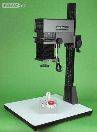 Photo dark room enlarger