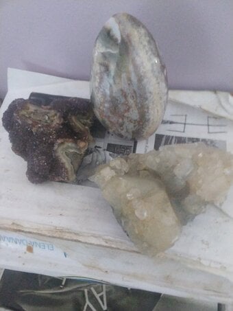 Books plus crystals 