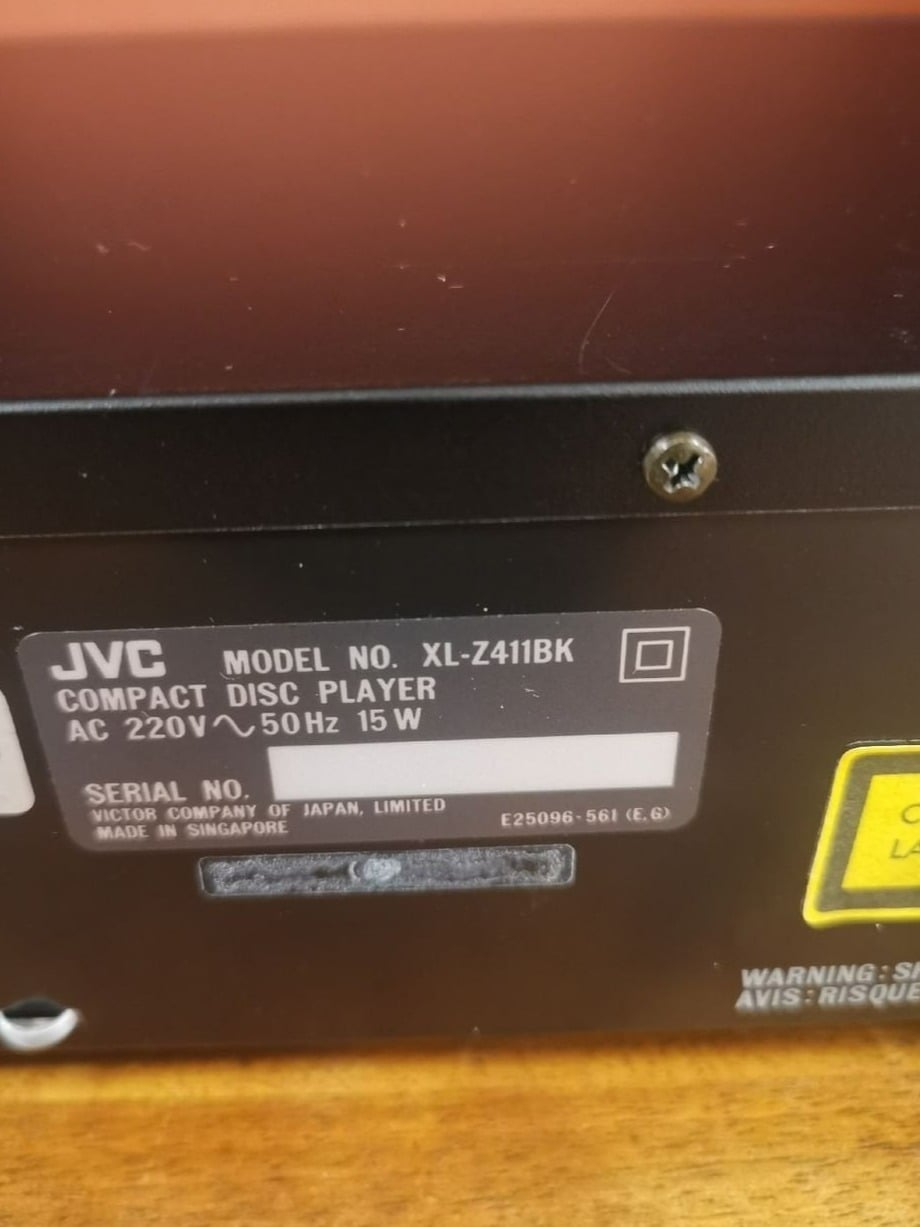 JVC XL-Z411BK vintage CD player. in Worthing