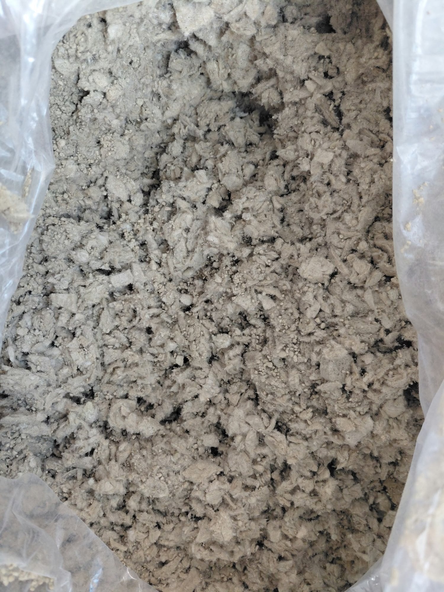 Loose fibre insulation aprox 16kg