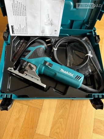 Makita 4351 CTJ Jigsaw in Case