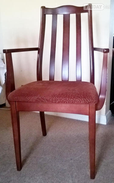 Excellent extendable table with chairs in Mahogany - Antiques & Collectables