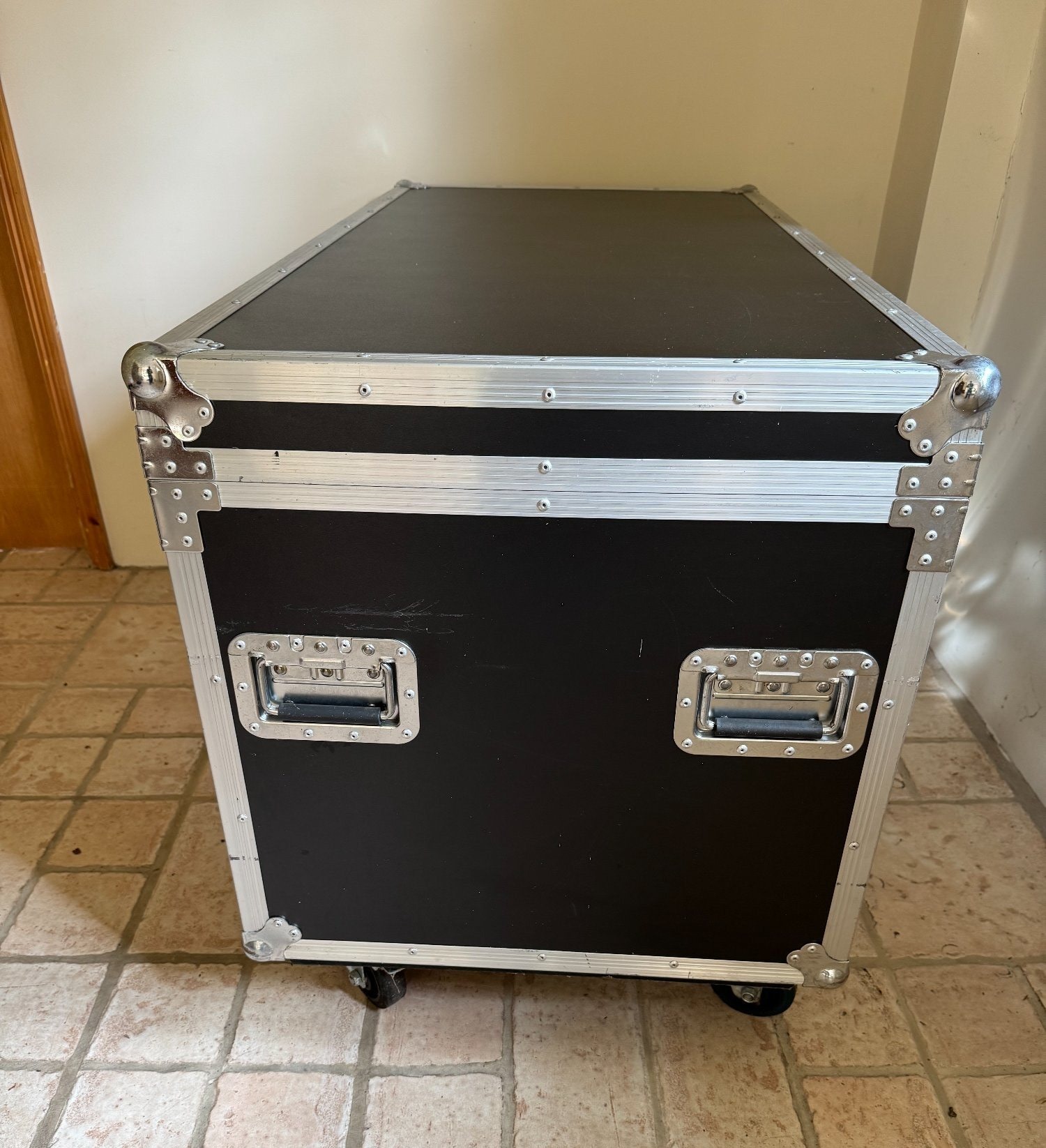 Flightcase Warehouse Spider Large Flight Case Road Trunk - Musical Instruments in Hassocks