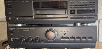 Hifi. Rare Technics SU A700 MK3 Analogue Integrated Amplifier+ CD