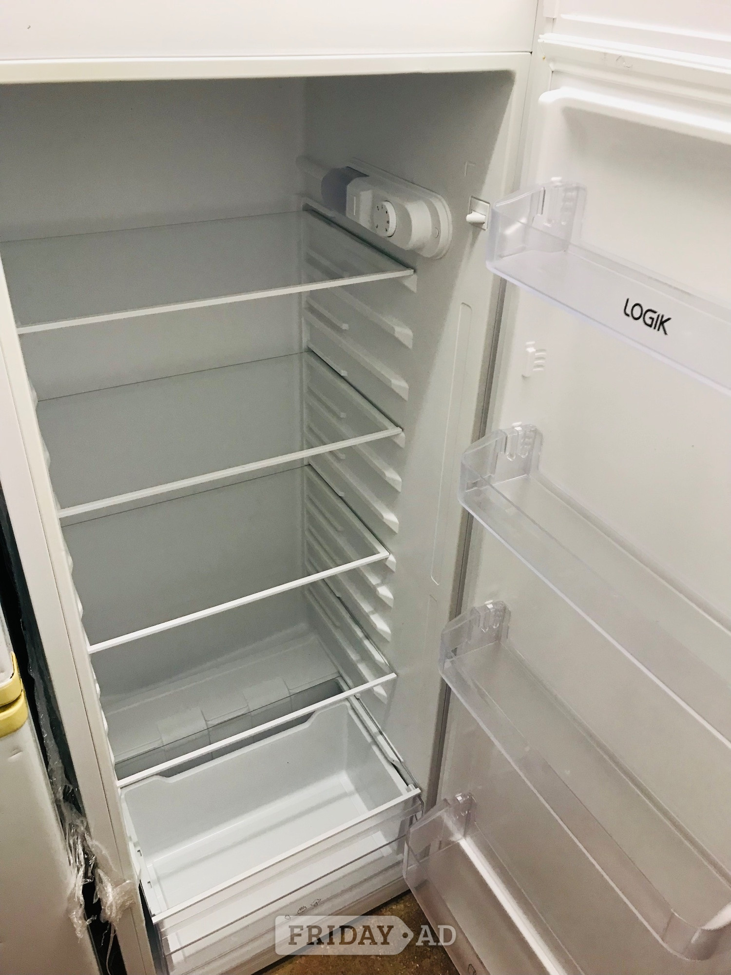 Logik free standing Large fridge 