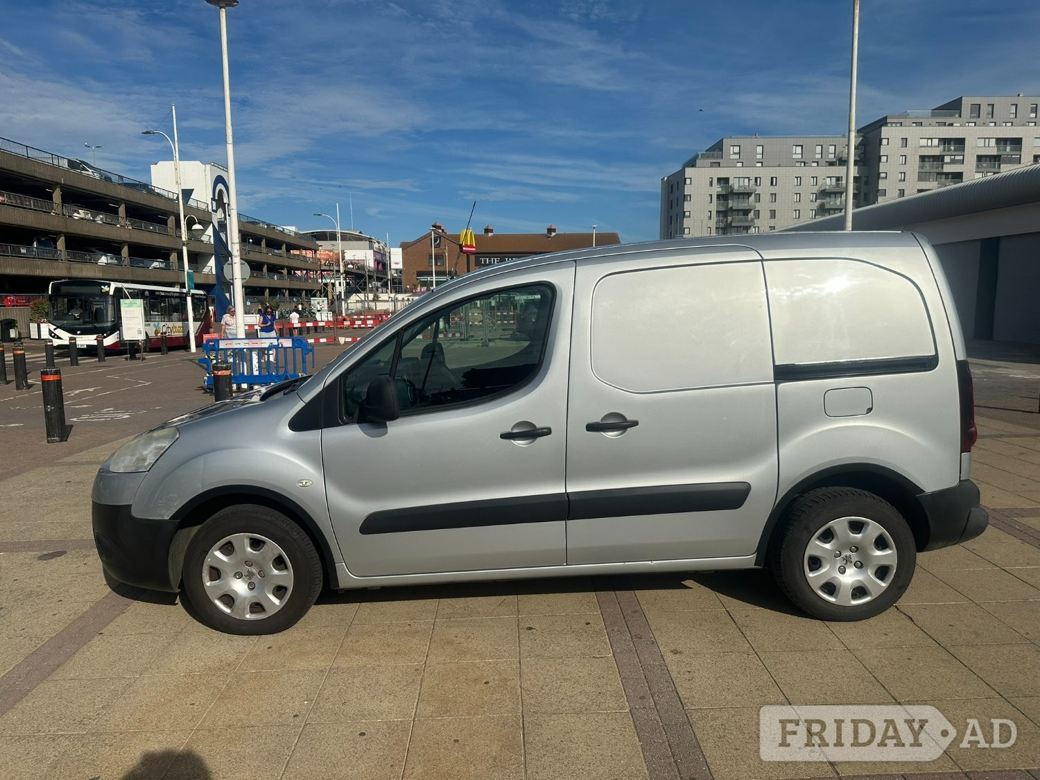 [ berth ]Peugeot Partner