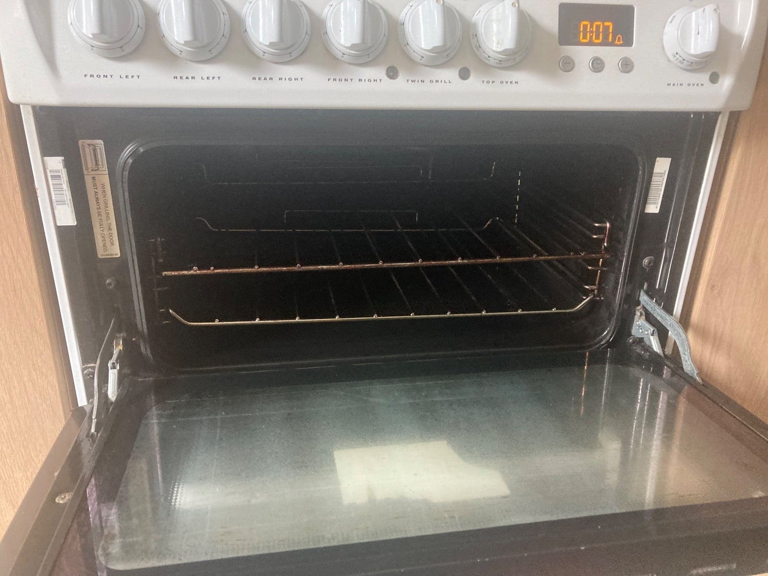 Hotpoint freestanding double oven/ hob  - Home Appliances in Tunbridge Wells
