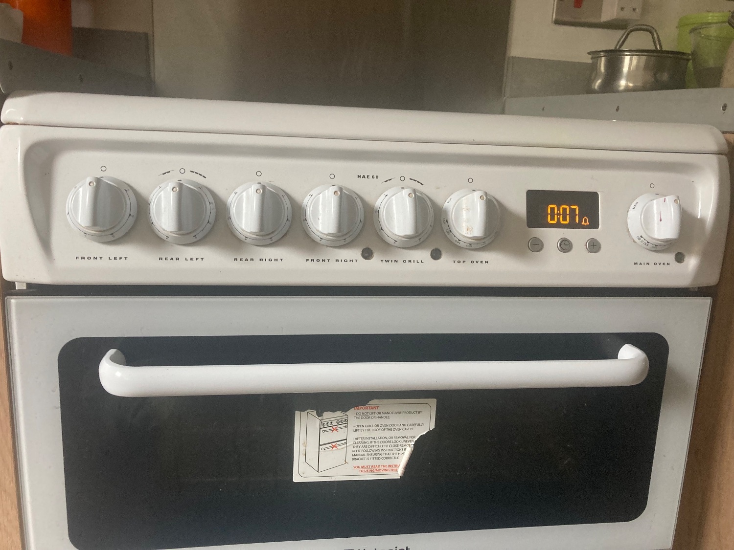 Tunbridge Wells Hotpoint freestanding double oven/ hob 