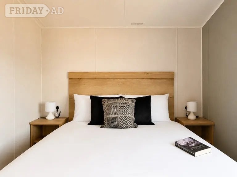 Your Dream Seaside Escape Awaits: 2024 Willerby Midhurst - Holiday Homes