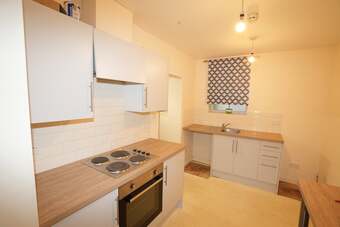 BEXHILL-ON-SEA Ground floor self-contained one-bedroomed flat