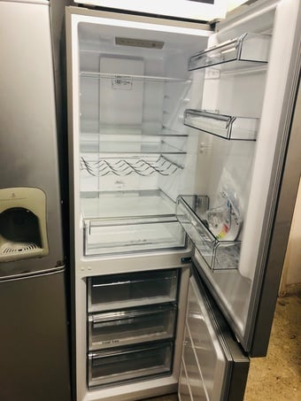 🤩BRAND NEW KENWOOD FRIDGE FREEZER FROST FREE IN MINT CONDITION 