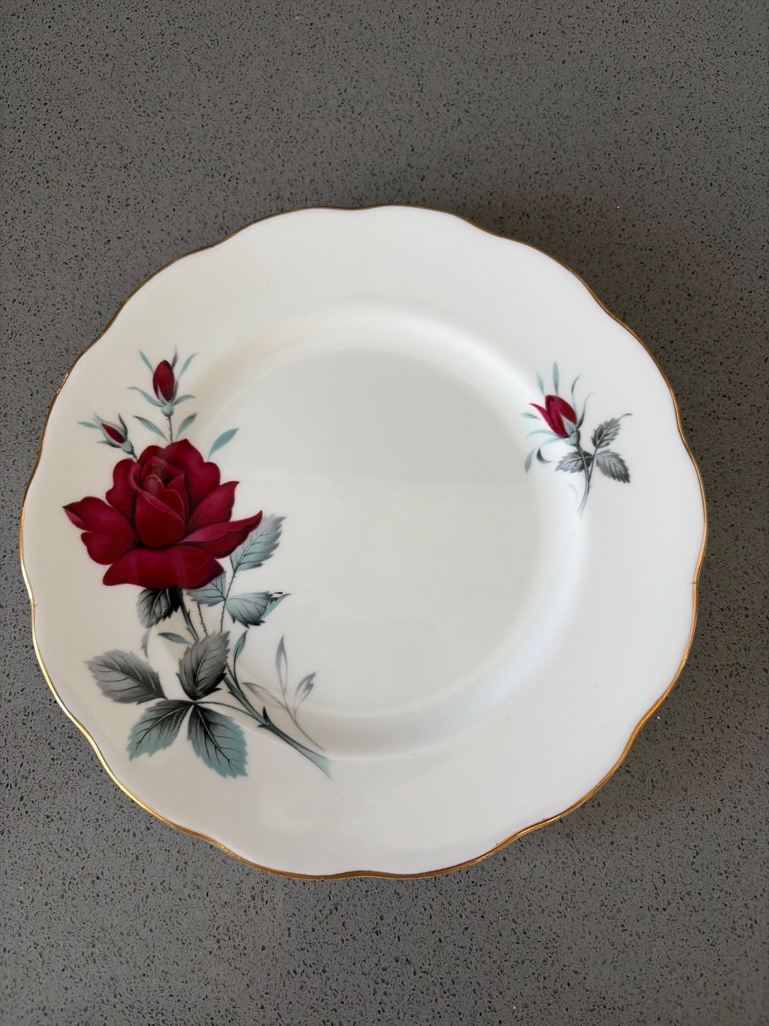 Royal Albert Bone China Sweet Romance - Cookware & Dining