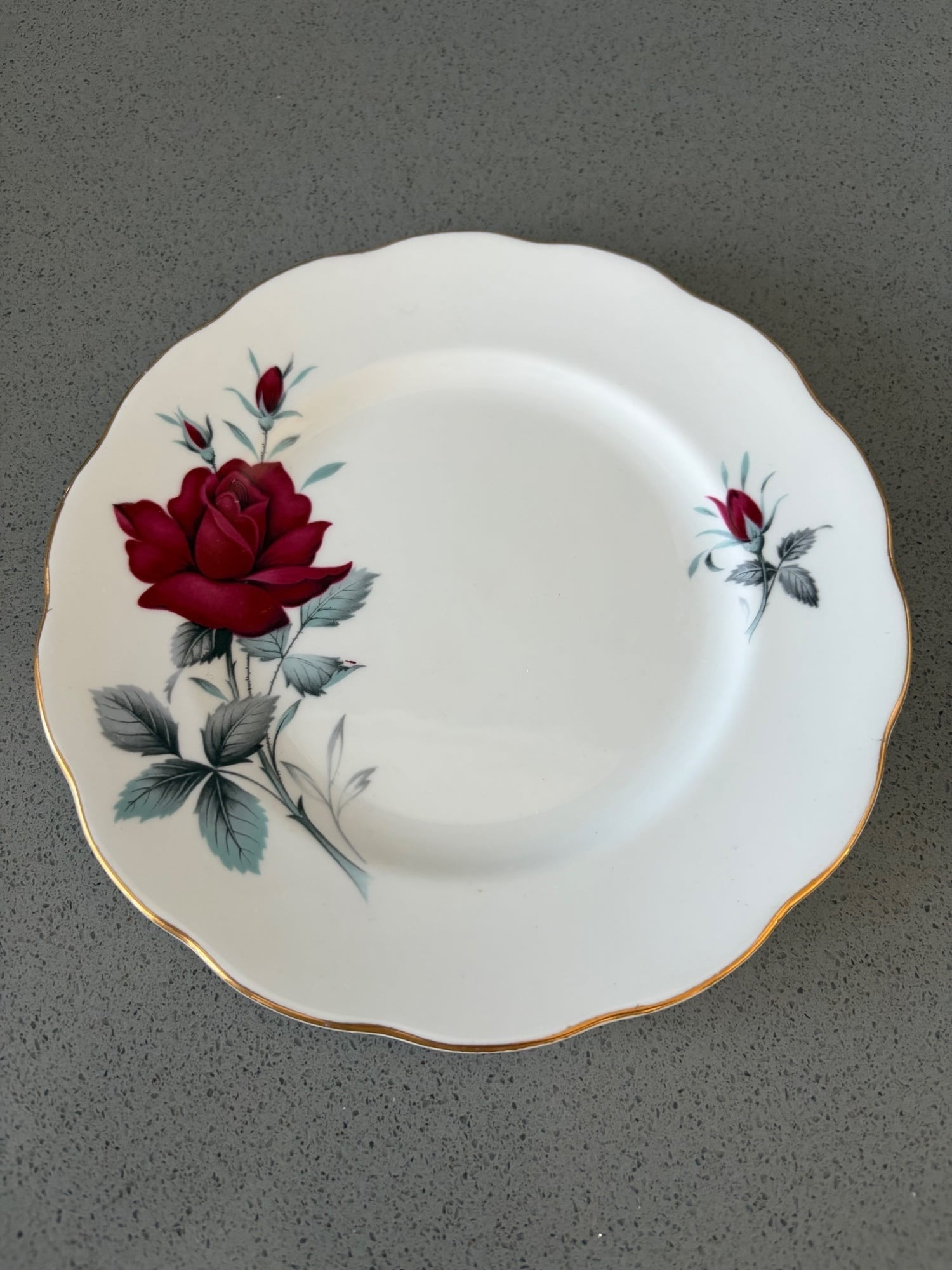 Royal Albert Bone China Sweet Romance - Cookware & Dining in Peacehaven