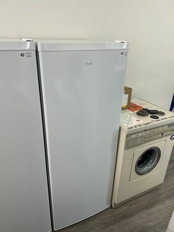 LOGIK TALL FRIDGE