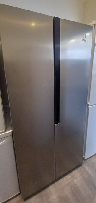 LOGIK AMERICAN FRIDGE FREEZER IN SILVER