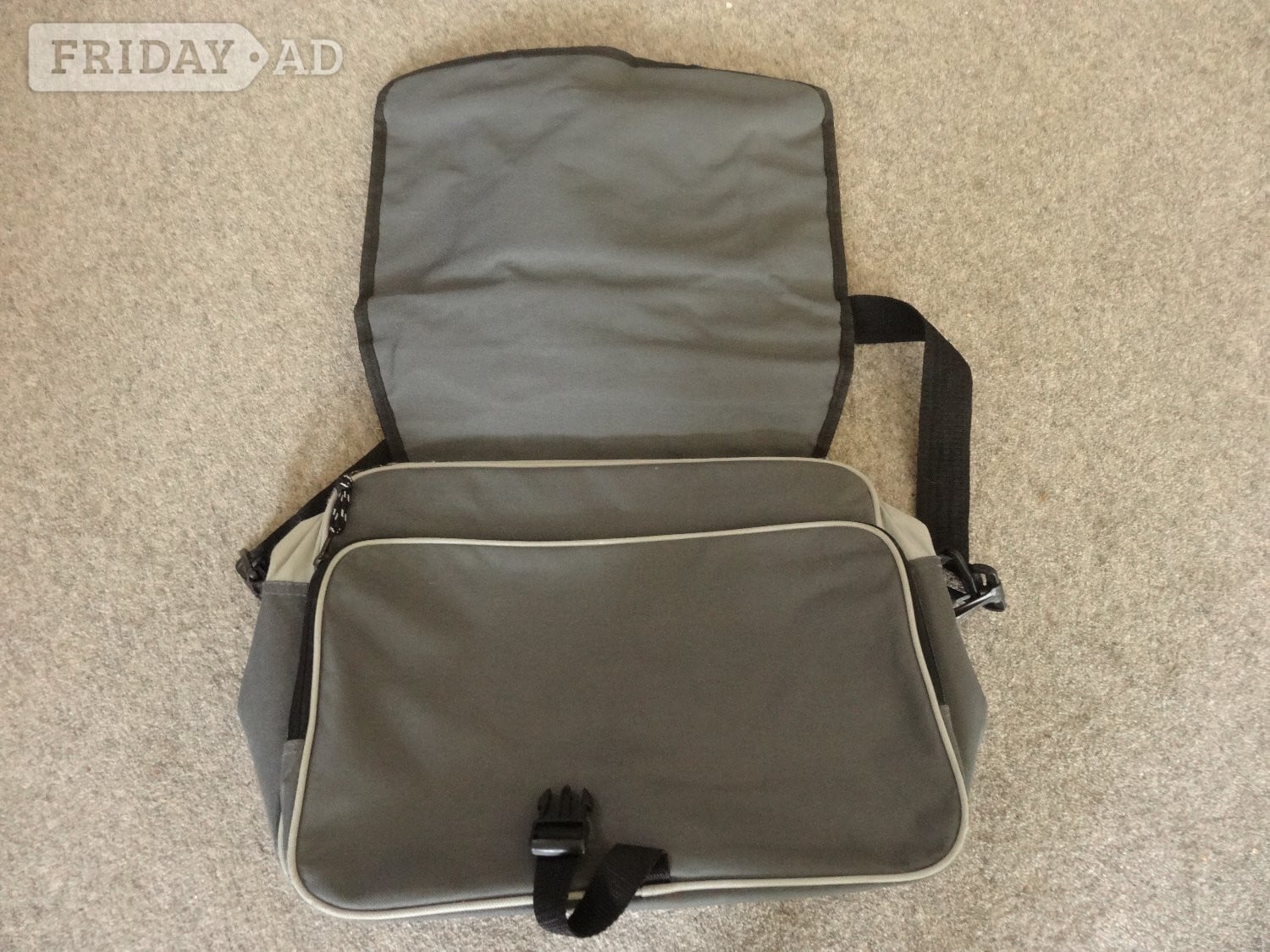 LAPTOP BAG AND TRAY