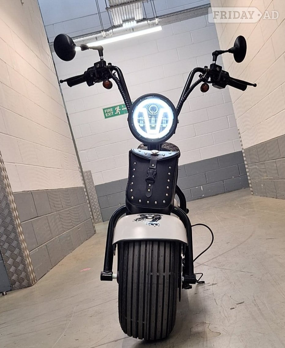 [ berth ]Tubby Tyre Scooter The Special One