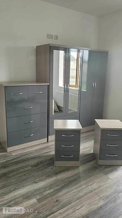 NEVADA 4 DOOR 2 DRAWER MIRRORED WARDROBE SET GREY GLOSS/OAK