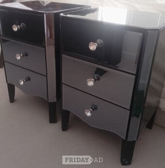 PAIR OF MIRRORED 3 DRAWER BEDSIDE TABLES