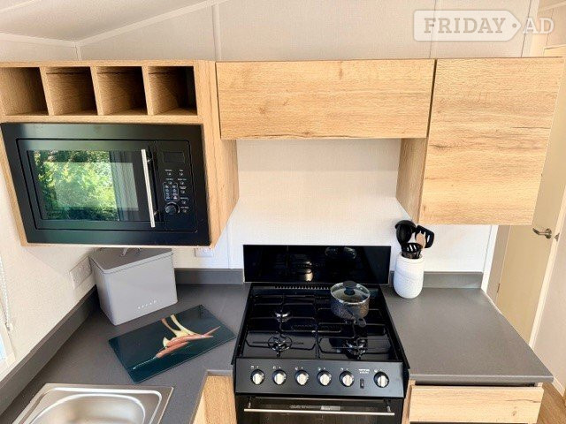 Willerby Midhurst Static Caravan (2025) - Holiday Homes in Saxmundham