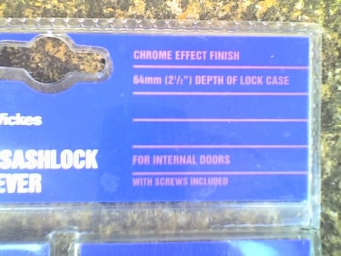 Waterlooville NEW - WICKES Chrome 3 Lever SashLock 64mm Fitting with 2 Keys