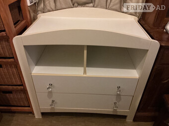 Baby changing unit
