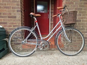vintage Peugeot 3 Speed Ladies City Bike