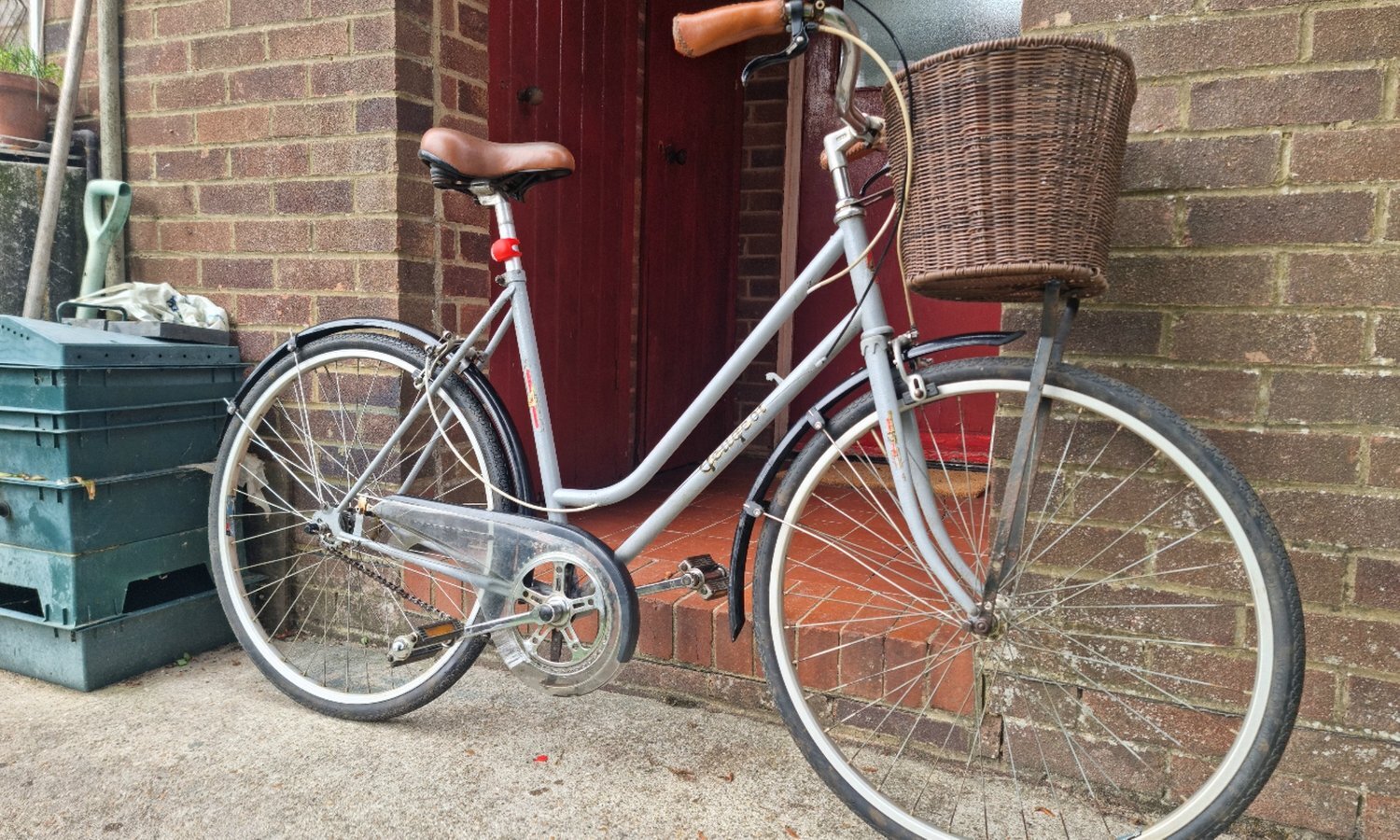 vintage Peugeot 3 Speed Ladies City Bike - Bicycles
