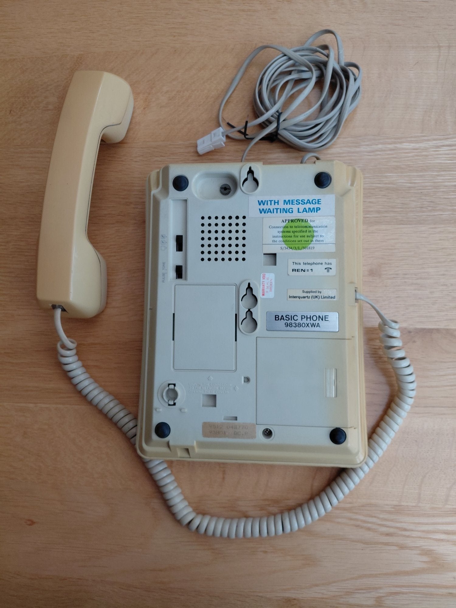 Vintage Mustard Coloured Interquartz Phone - Home Decor in Winchester