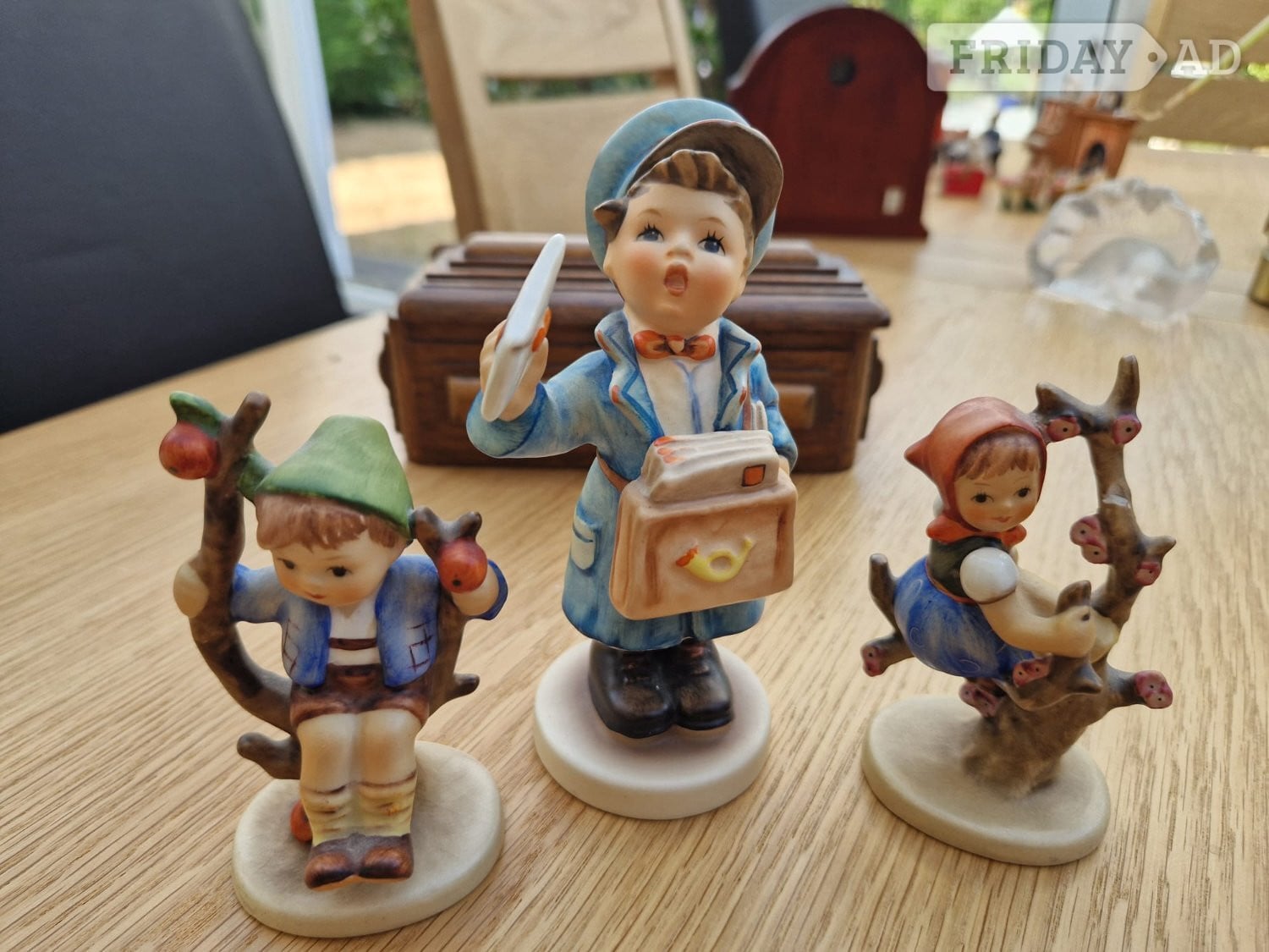 GOEBEL FIG X3  in Horley