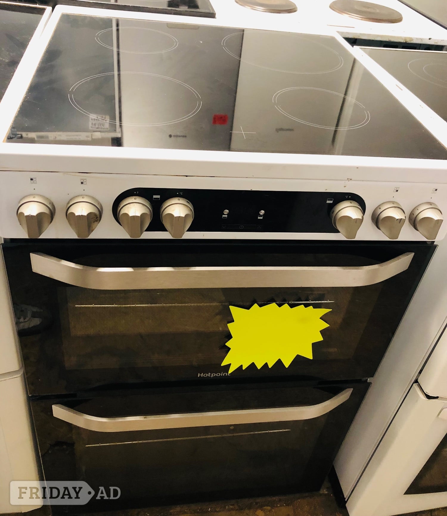 Hotpoint 60cm Wide Electric cooker with oven & grill like new  in Rugby